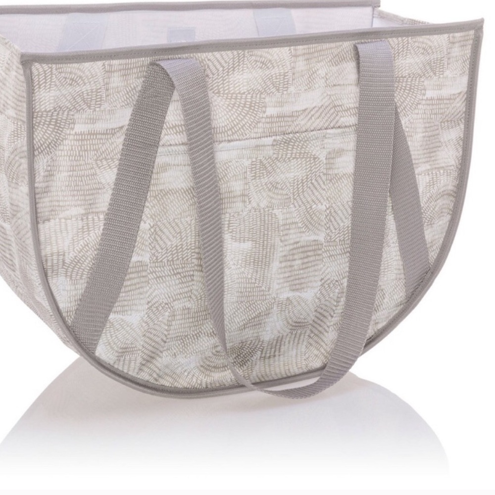thirty-one Neutral Beige Patterned Tote with Gray Straps